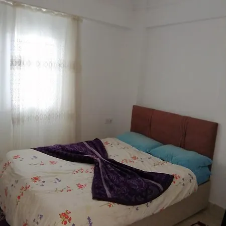 Apartmán Cozy House With Garden In Peaceful *